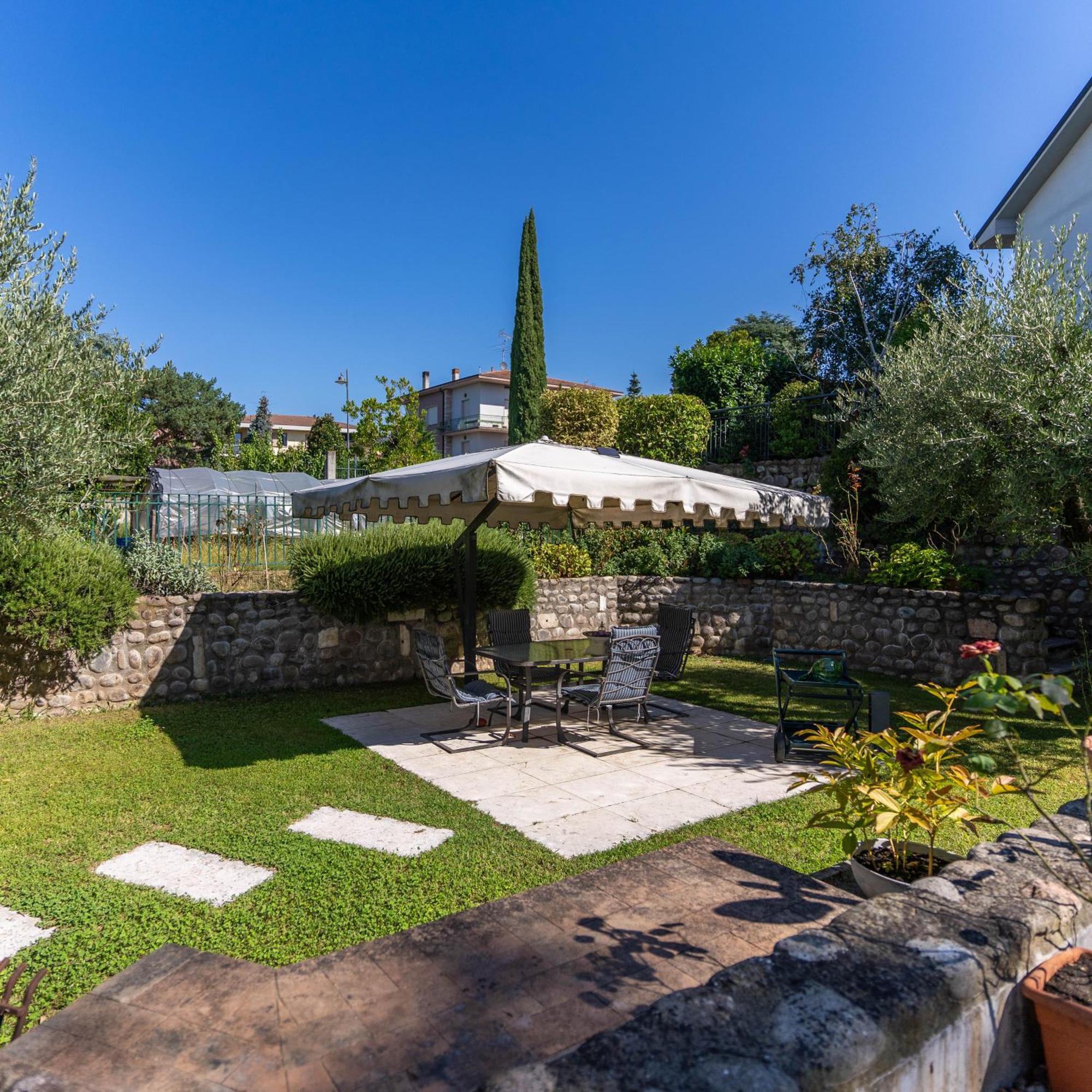 לינה וארוחת בוקר SantʼAmbrogio di Valpolicella A Casa Di Tom מראה חיצוני תמונה